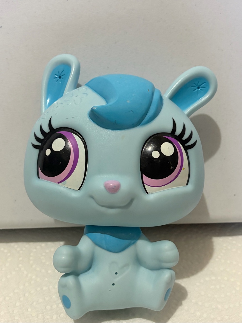 Littlest Pet Shop Decorate Your Pet Blue Bunny Plastic 8"